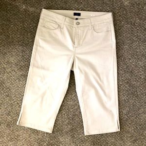 Women’s NYDJ capris